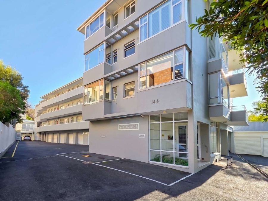 To Let 1 Bedroom Property for Rent in Gardens Western Cape